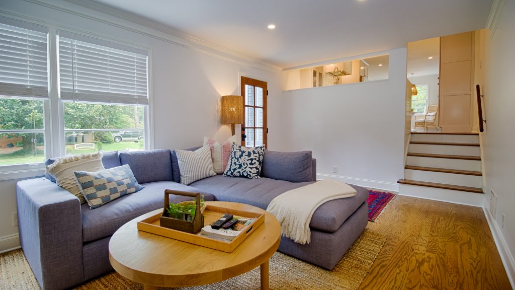 Home Remodel for Living Room to Kitchen